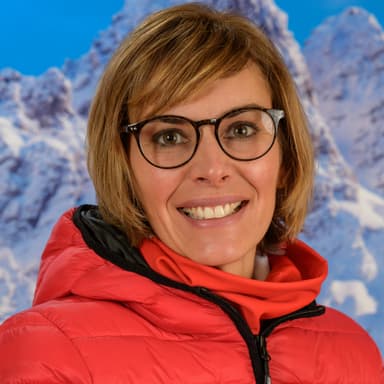 EMMA BLANCHE